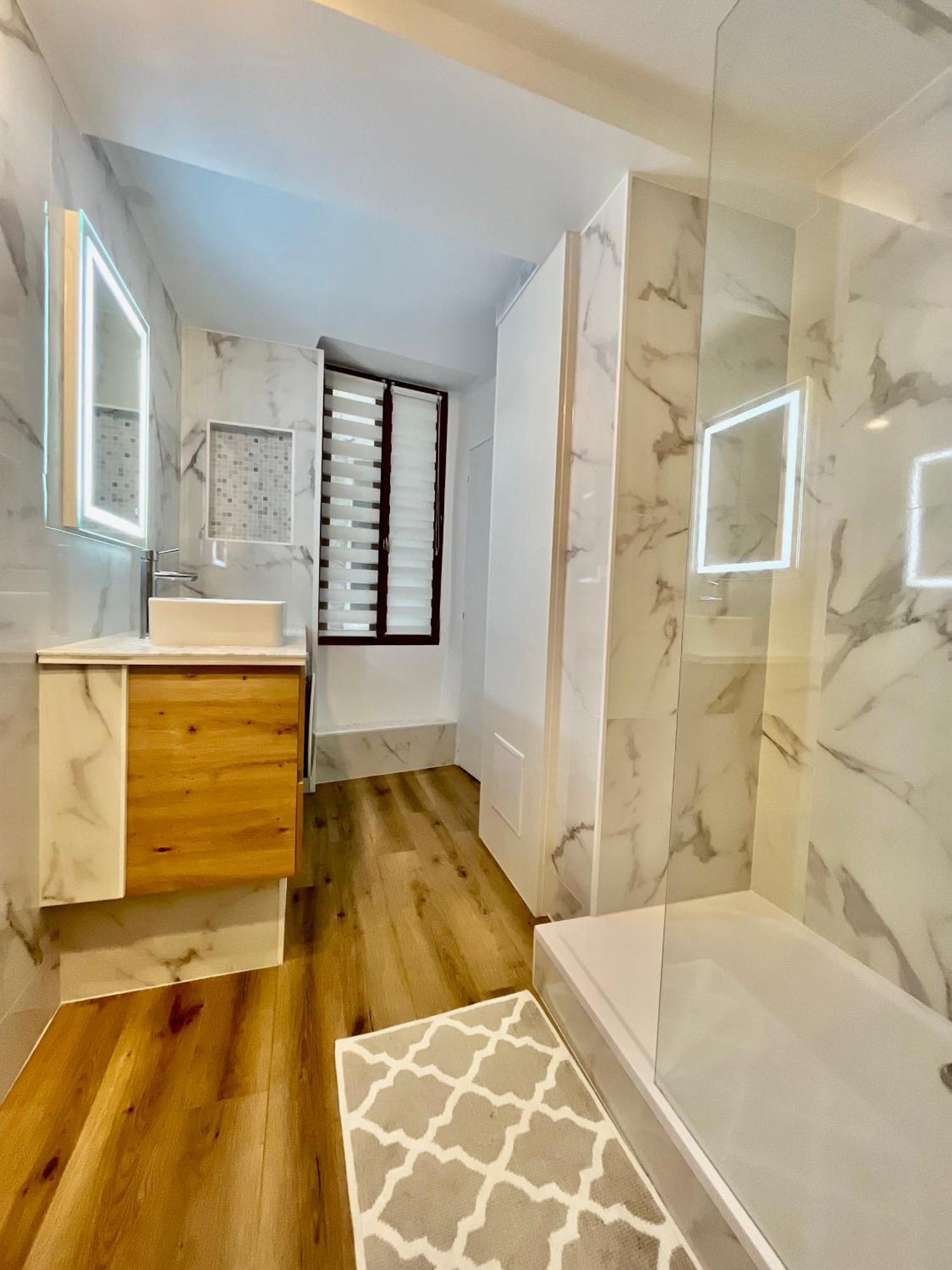 Old Town Lovely Apartment In Nice Ngoại thất bức ảnh